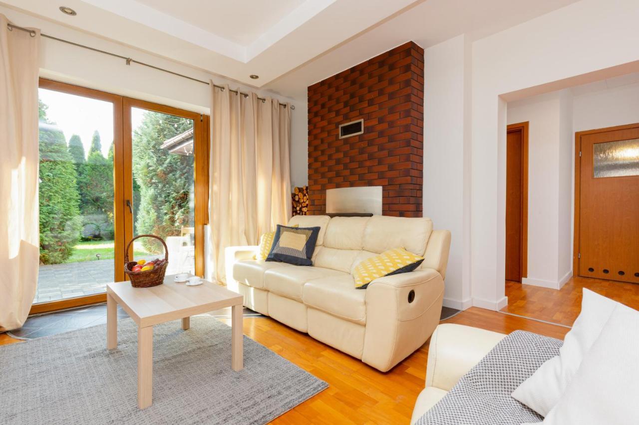Holiday House Cinema Experience Warsaw Michalowice By Renters Vila Exterior foto
