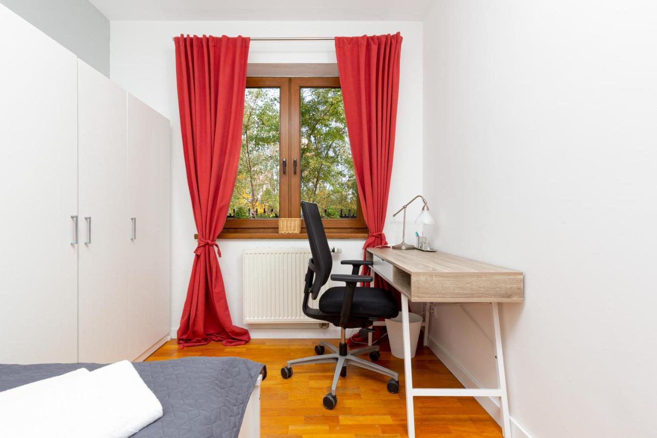 Holiday House Cinema Experience Warsaw Michalowice By Renters Vila Exterior foto