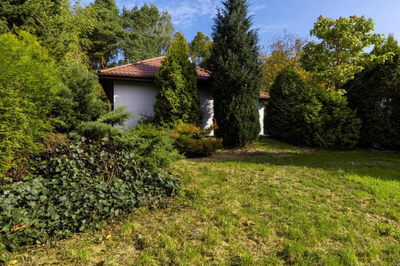 Holiday House Cinema Experience Warsaw Michalowice By Renters Vila Exterior foto